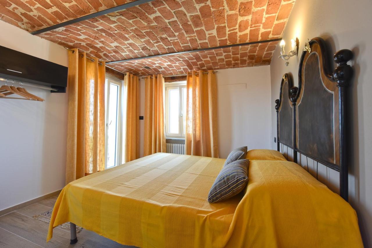 Casa Valentina 1902 Appartement Montegrosso dʼAsti Buitenkant foto